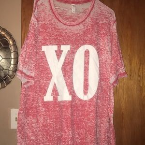 Canvas brand size 2x burnout style tee with XO